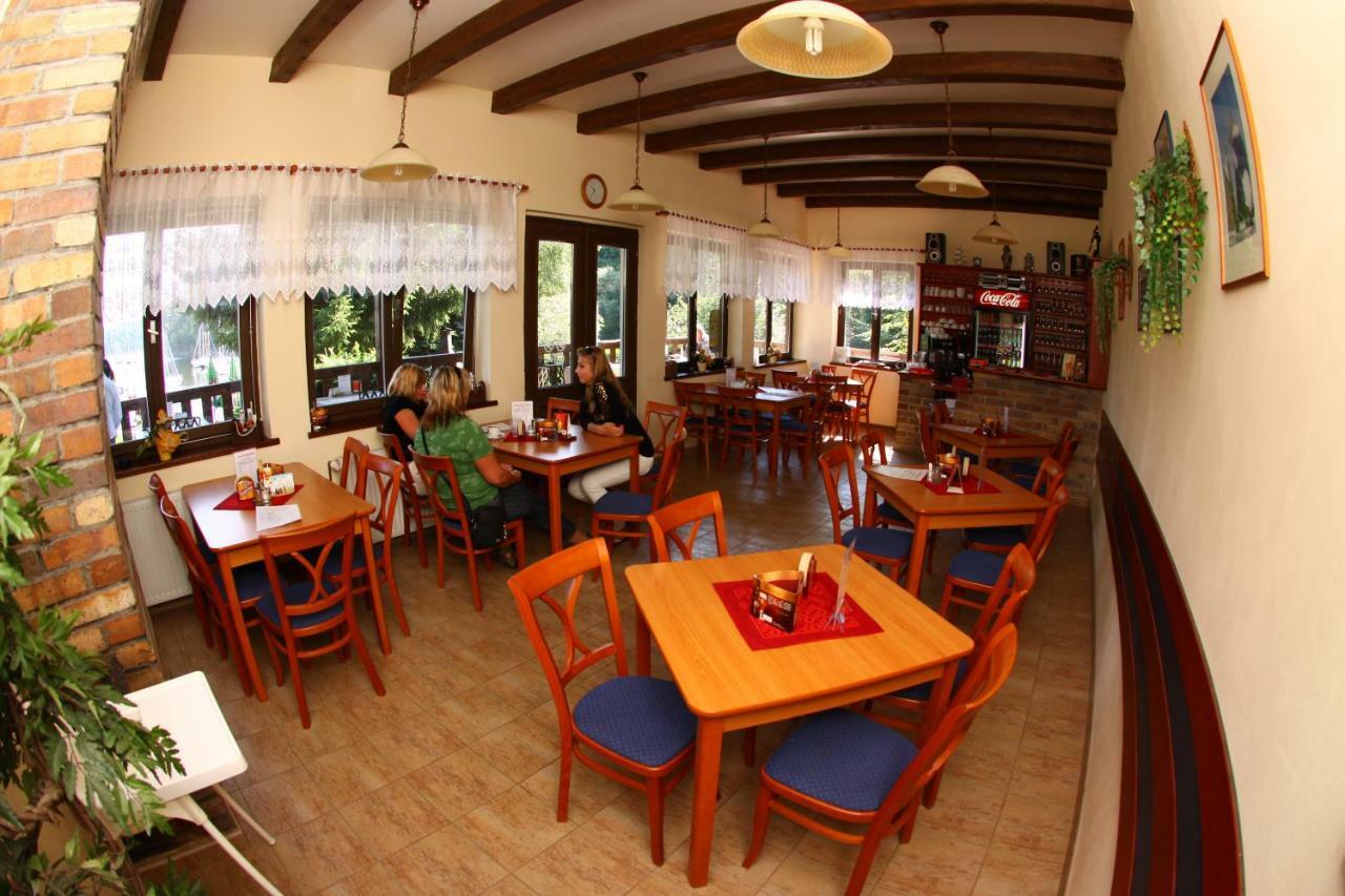 Yacht Club Barrandov Otel Kožlí u Orlíka Dış mekan fotoğraf